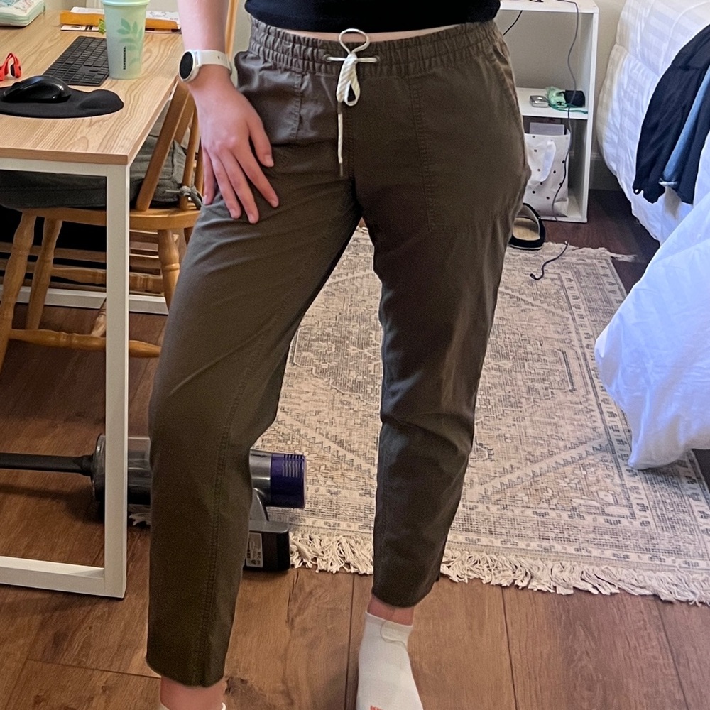 Vuori Jogger Pants